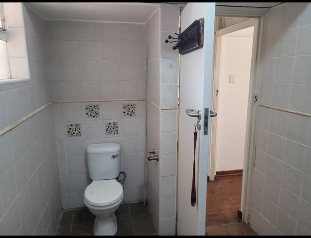 1.5 BEDROOM FLAT TO LET IN MORNINGSIDE